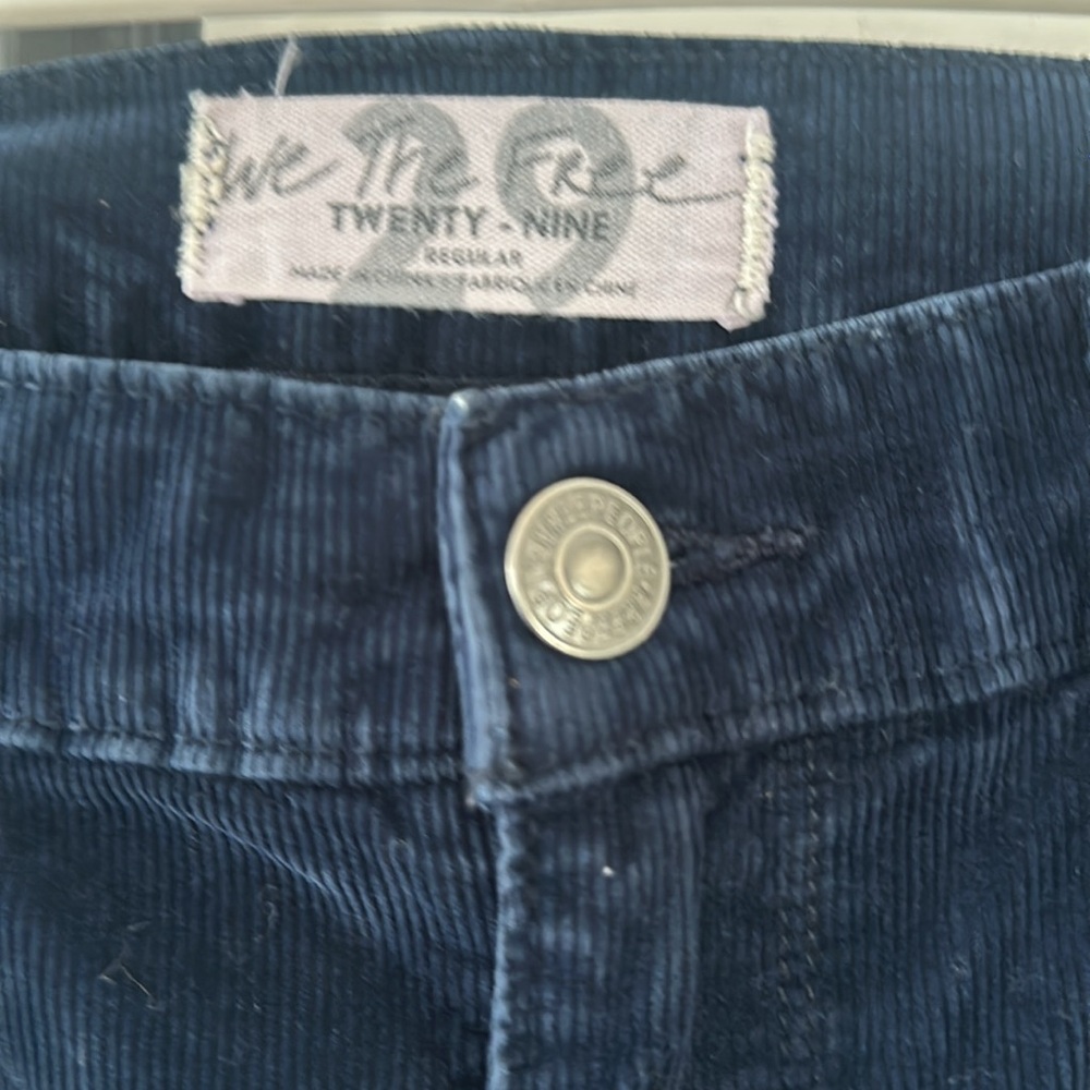 We the free navy corduroy raw hem pants (29) 🌿 - Picture 4 of 7